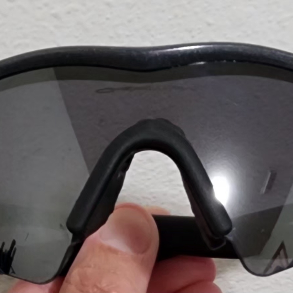 OAKLEY, Black MFrames - Picture 3 of 8
